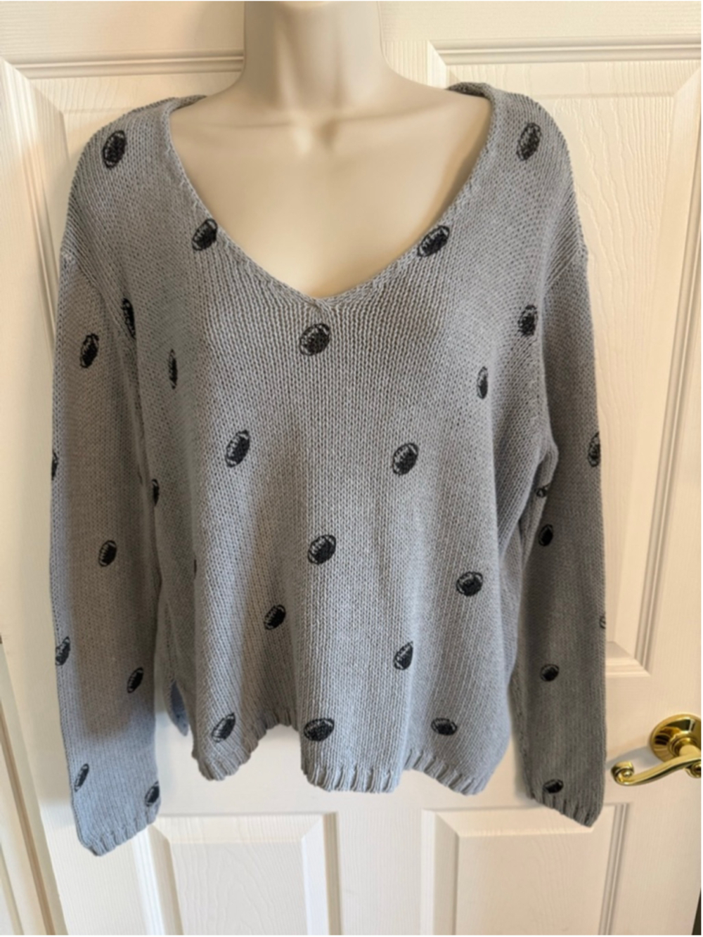 Wooden Ships Mini Football V-neck Breaker Knit Sweater in Heather Grey Size S\M